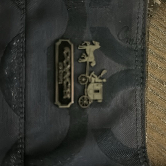 Coach - Picture 3 of 5